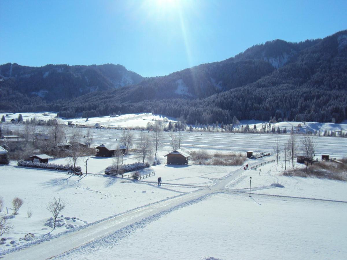 Haus Alpenfriede Hotel Weissensee Ngoại thất bức ảnh